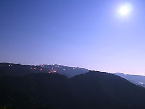 六甲山の月明かり夜景
