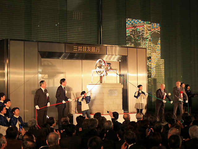 画像の神戸ルミナリエの点灯式説明