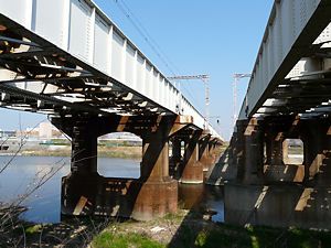 JR東海道線・武庫川橋梁