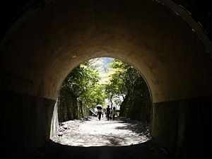 武庫川廃線・旧JR福知山線廃線のトンネル