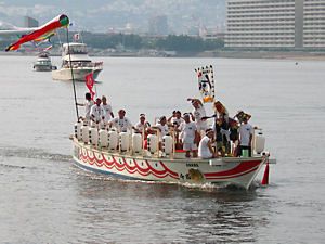 西宮まつり・みこし海上船渡御祭の人形船
