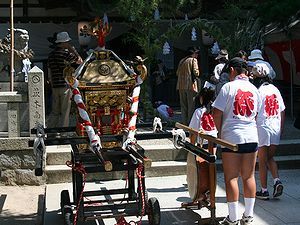海上渡御の御輿/岩屋神社 夏季大祭