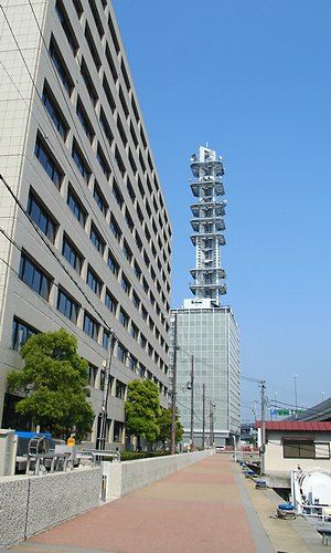 神戸第2地方合同庁舎とNTTドコモビル
