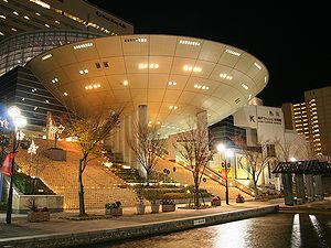 六甲アイランド・神戸ファッション美術館の夜景