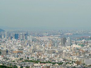 神戸の中心街と神戸港の風景