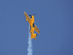 ブライトリングジェットアクロバット飛行（エクストラ300）