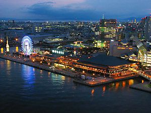 神戸ハーバーランド・モザイクのライトアップ夜景