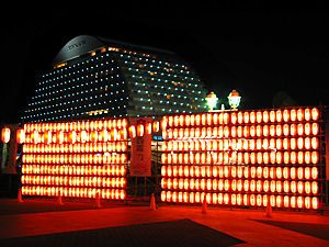 神戸港まつり・神戸夢提灯と夏祭り会場のライトアップ