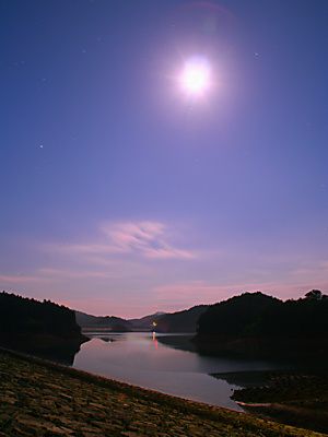 太田ダムの月夜の夜景・月明かり