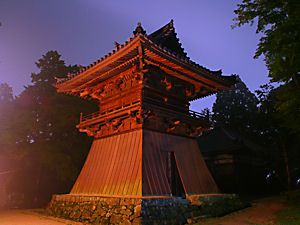 書写山円教寺・鐘楼のライトアップ夜景