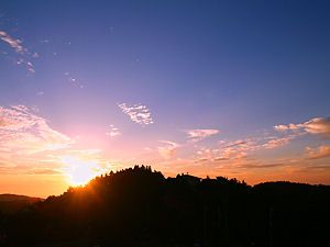 六甲山ガーデンテラスから見る夕日・夕焼け