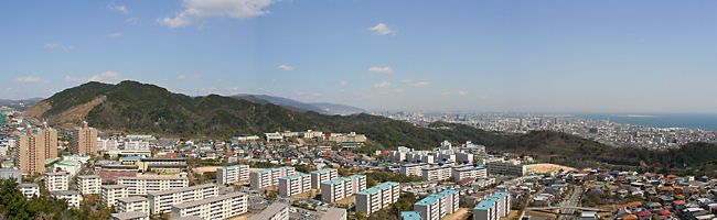 高倉台と神戸市街地の風景