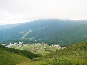 鉢伏山山頂から見た氷ノ山