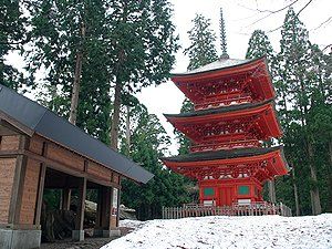 但馬妙見・名草神社の三重の塔