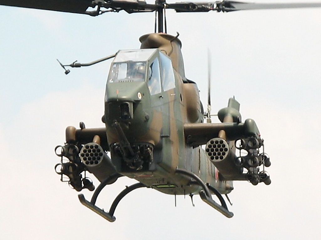自衛隊ヘリコプター Ah 1sコブラ 壁紙写真集 無料写真素材