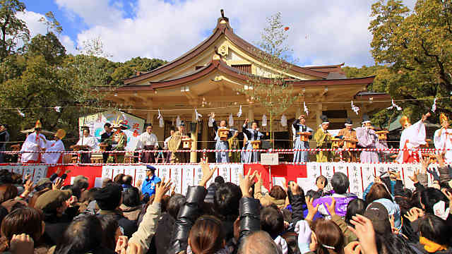 湊川神社の節分祭・豆まき